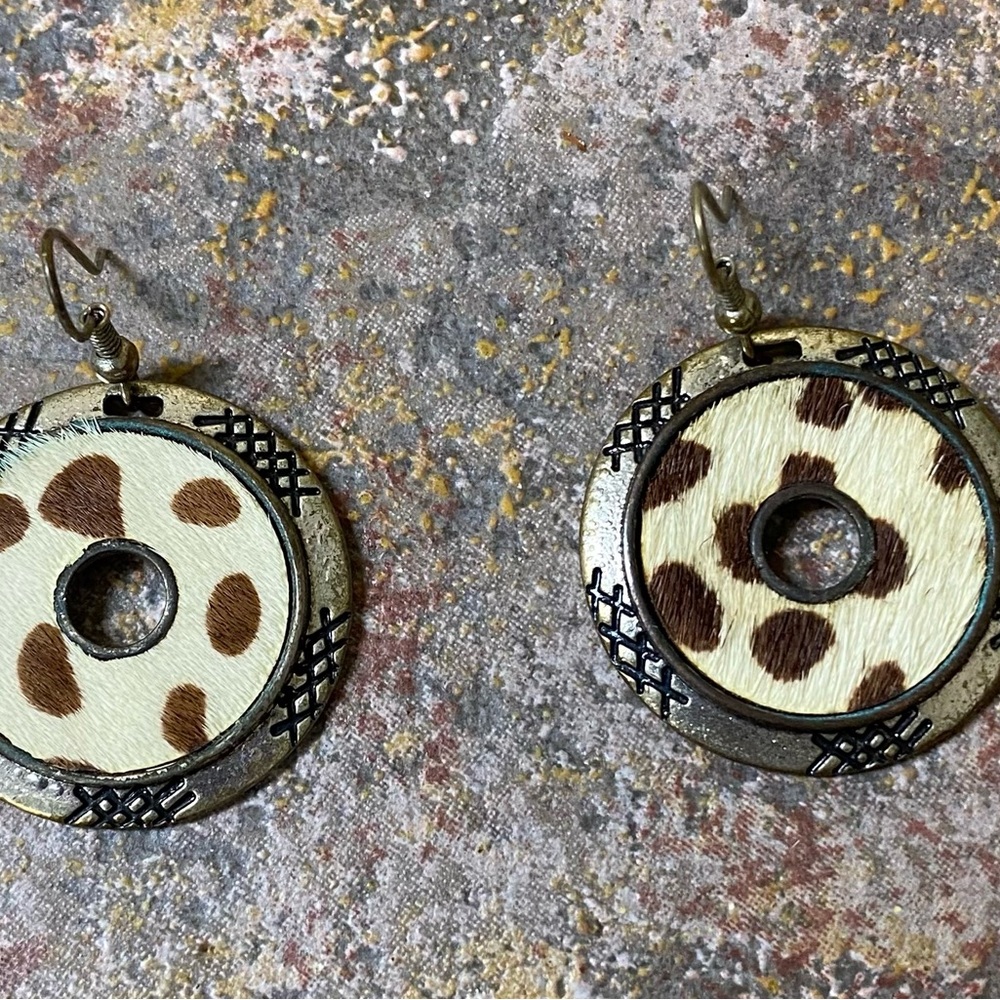 Jewelry For Less - Picture 14 of 15